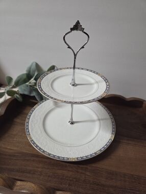 1960's Alfred Meakin England Vintage 2Tier Serving Stand w/ Blue & Gold Rim